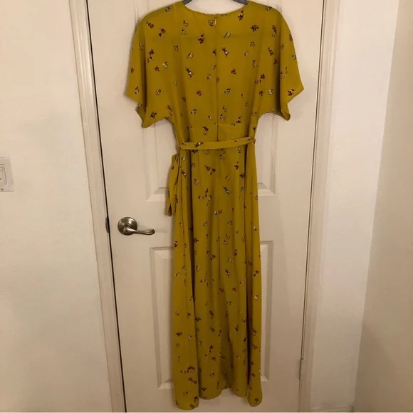 Bella Ella Golden horizon Mustard Yellow floral wrap maxi Dress Gorgeous Sz M - Picture 10 of 15